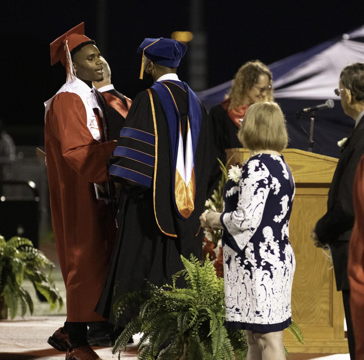 Photo Gallery 21 Greenville High School Graduation Gallery Heraldbanner Com