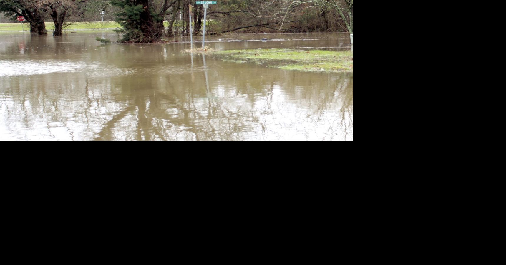 Heavy rains result in floods, stranded drivers | Local News ...