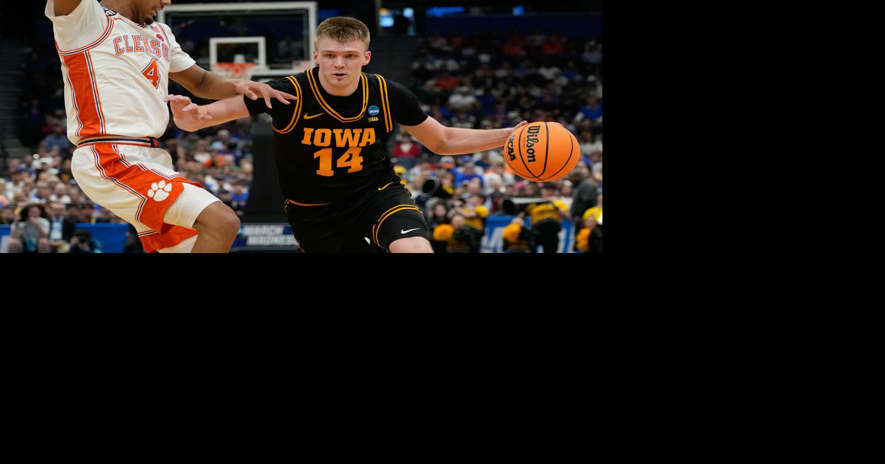 Stirtz weathers cold shooting to score 16 and help Iowa beat Clemson 67-61 in March Madness