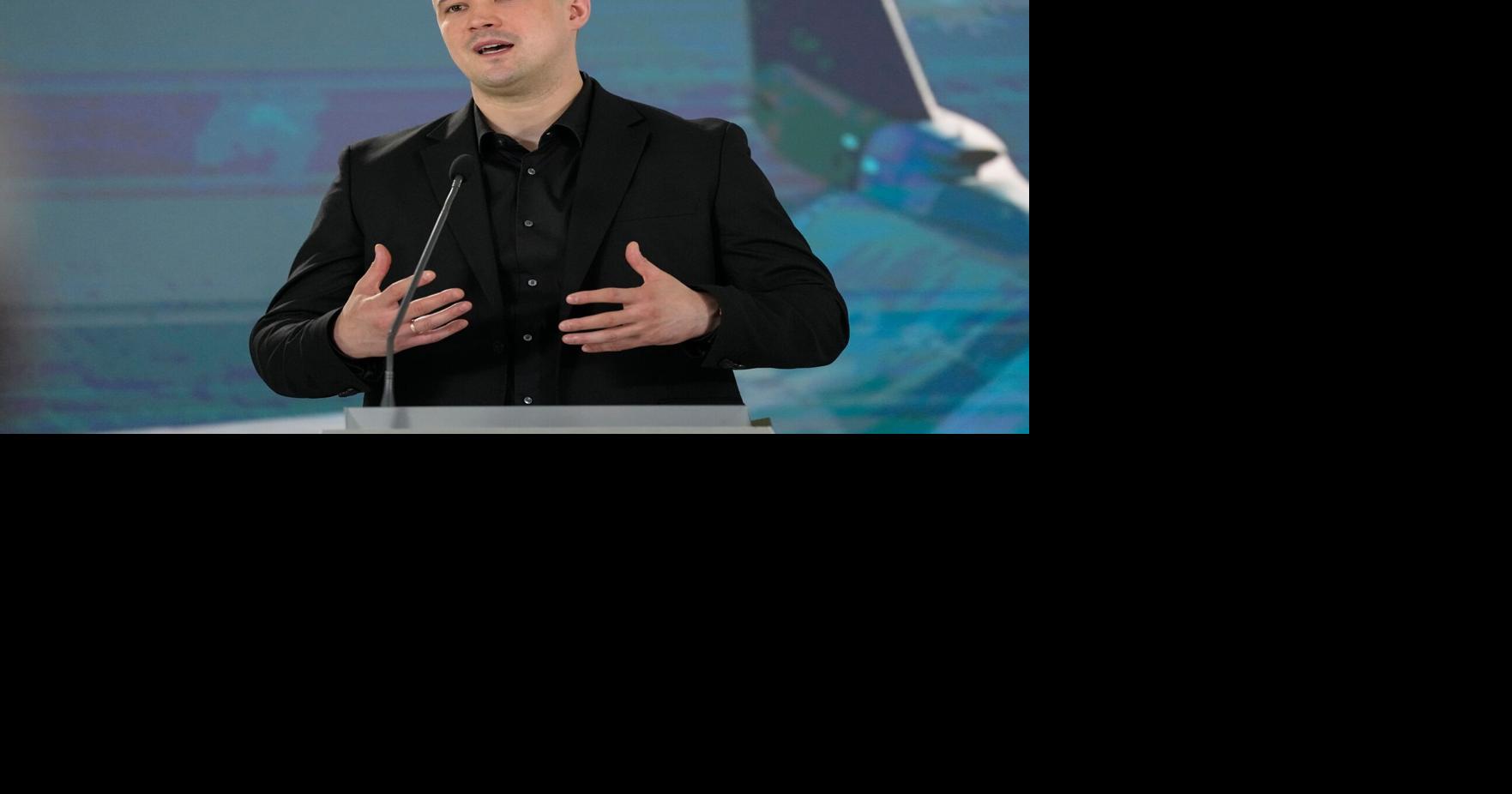 Zelenskyy fires a top aide amid a graft probe as Ukraine's ex-defense minister demands elections