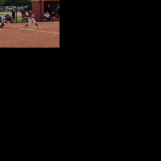 Second-ranked Alexandria holds off Elwood in CIC softball duel