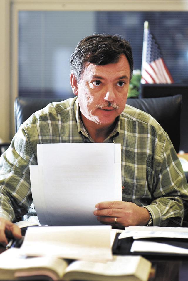 Elwood mayor's legacy a mixed bag Local News