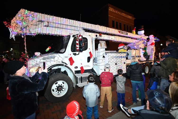 PHOTOS Anderson’s Christmas kickoff aims to build traditions for