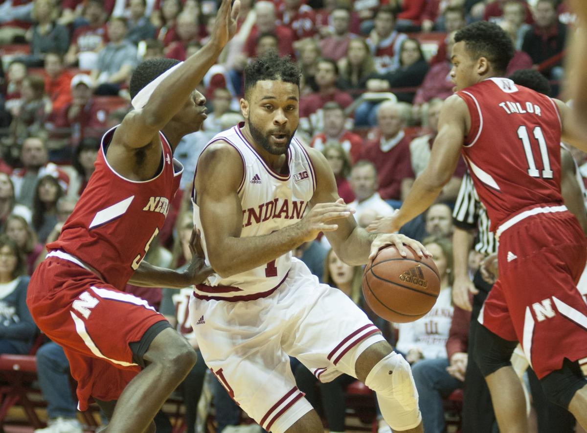 Louisville Iu Square Off In Battle Of Teams Trying To Avoid Two
