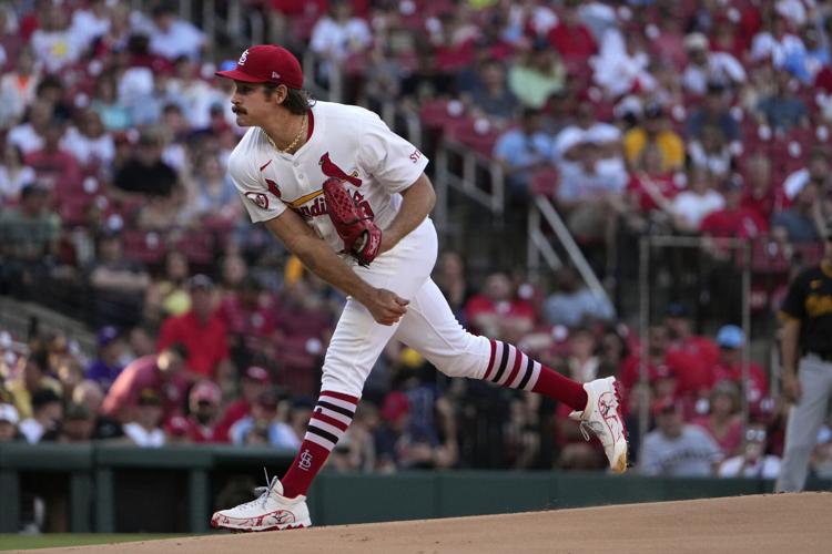 Miles Mikolas' nohit bid for Cardinals broken up by Pirates in 7th