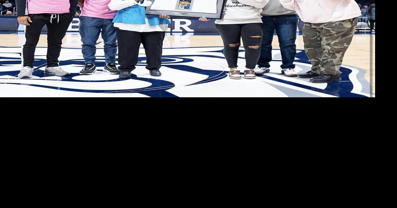 Dearman, Graves honored with jersey retirements