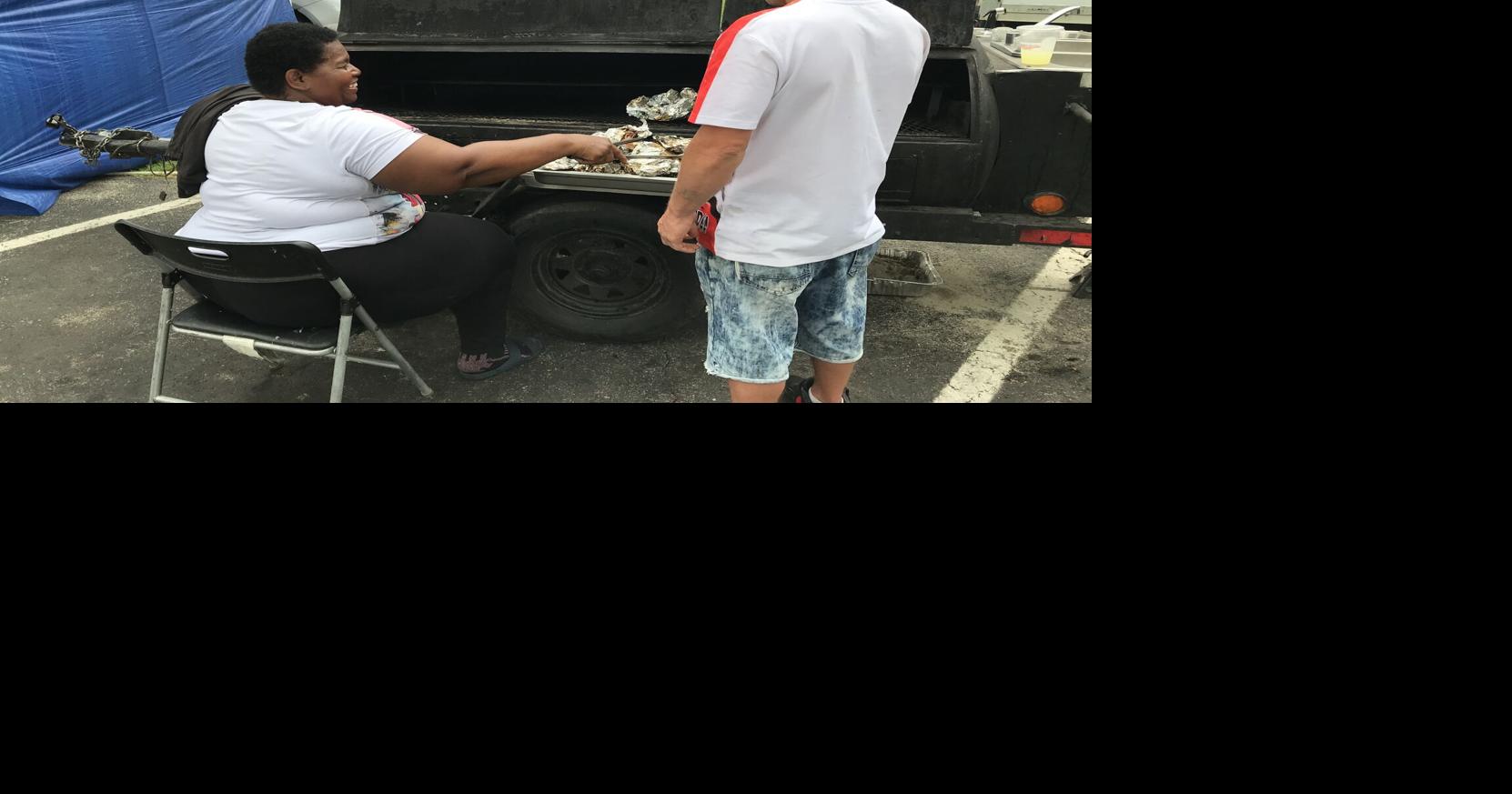 Threats of rain, thunderstorms closes Elwood Glass Festival News