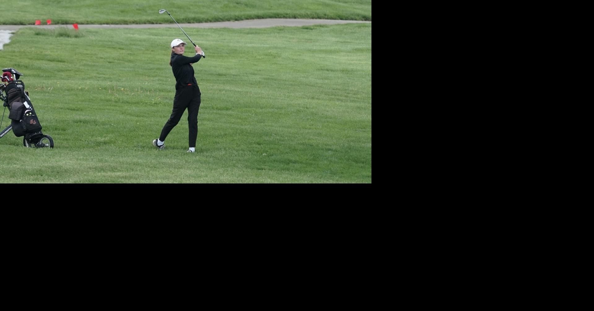 Five Ravens Named WGCA All-American Scholars