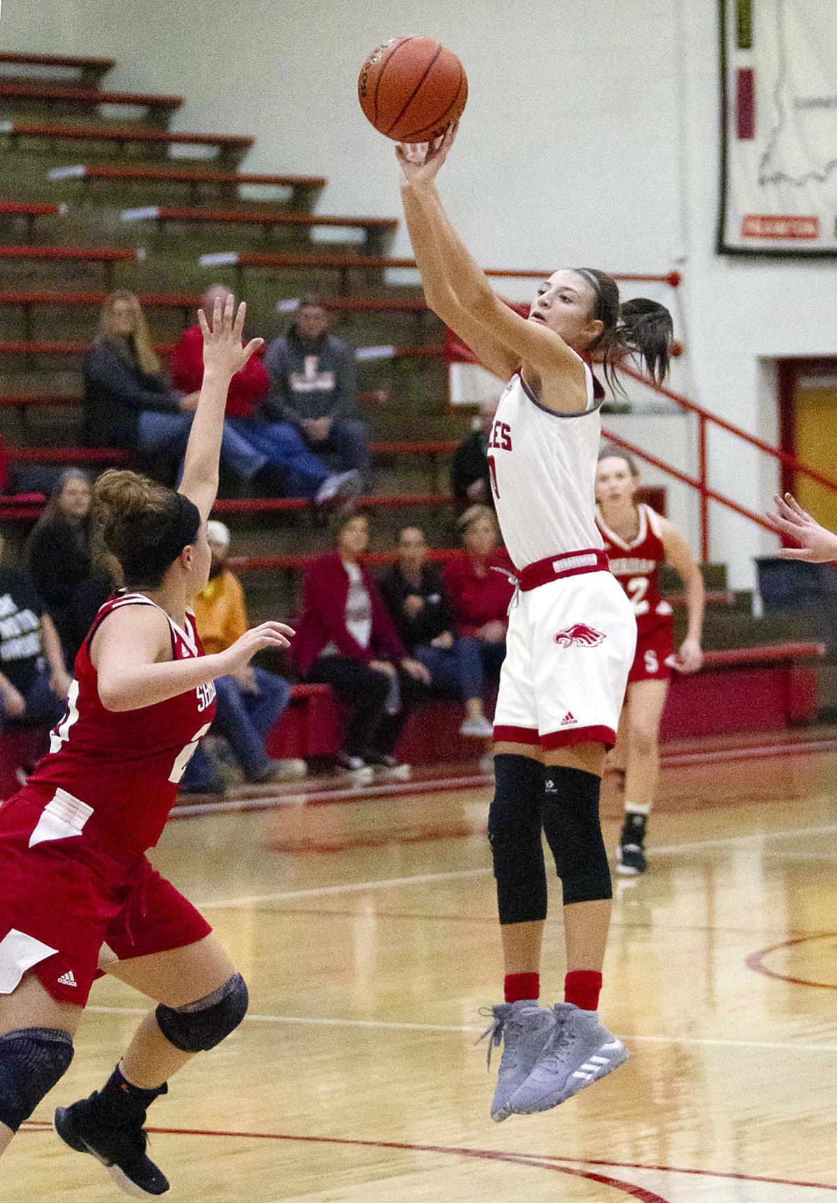Eagles impress in opener | Sports | heraldbulletin.com
