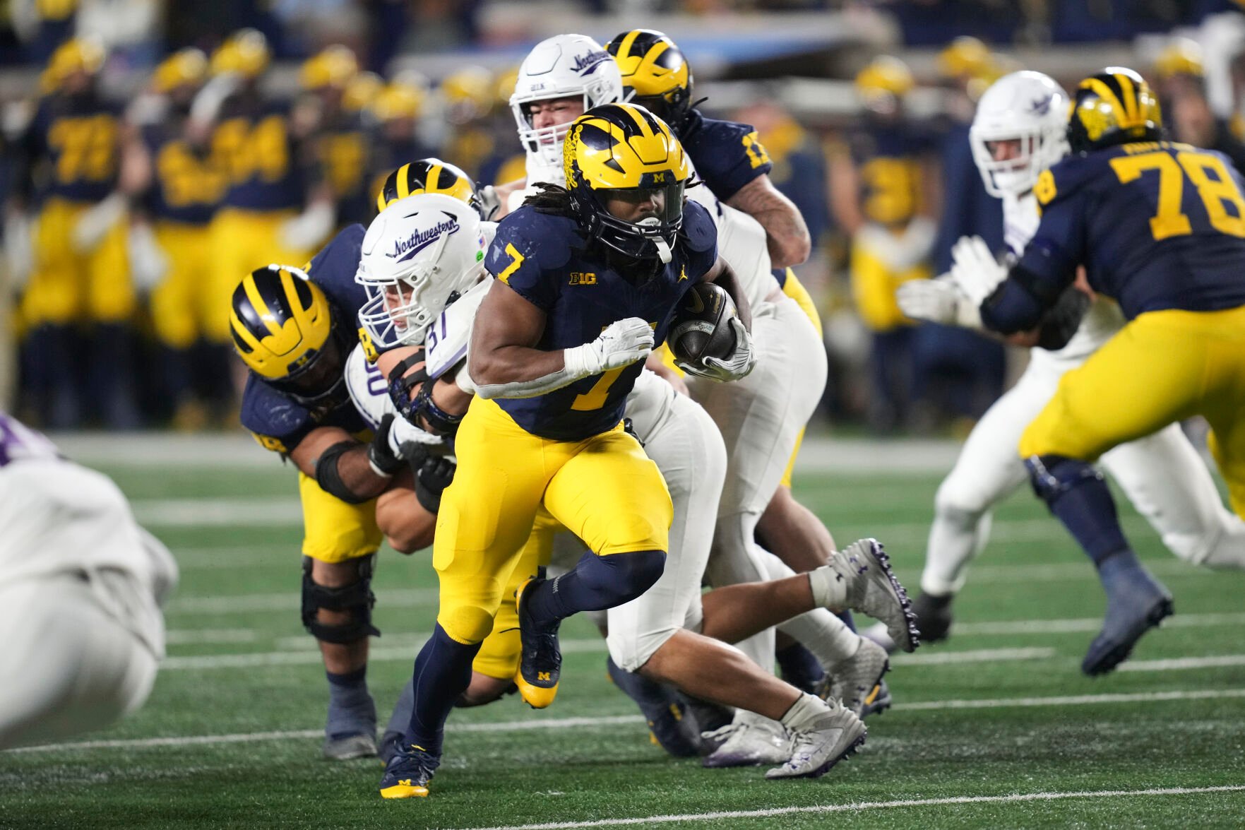 Michigan RB Donovan Edwards Opts Out Of ReliaQuest Bowl Against No. 11 ...