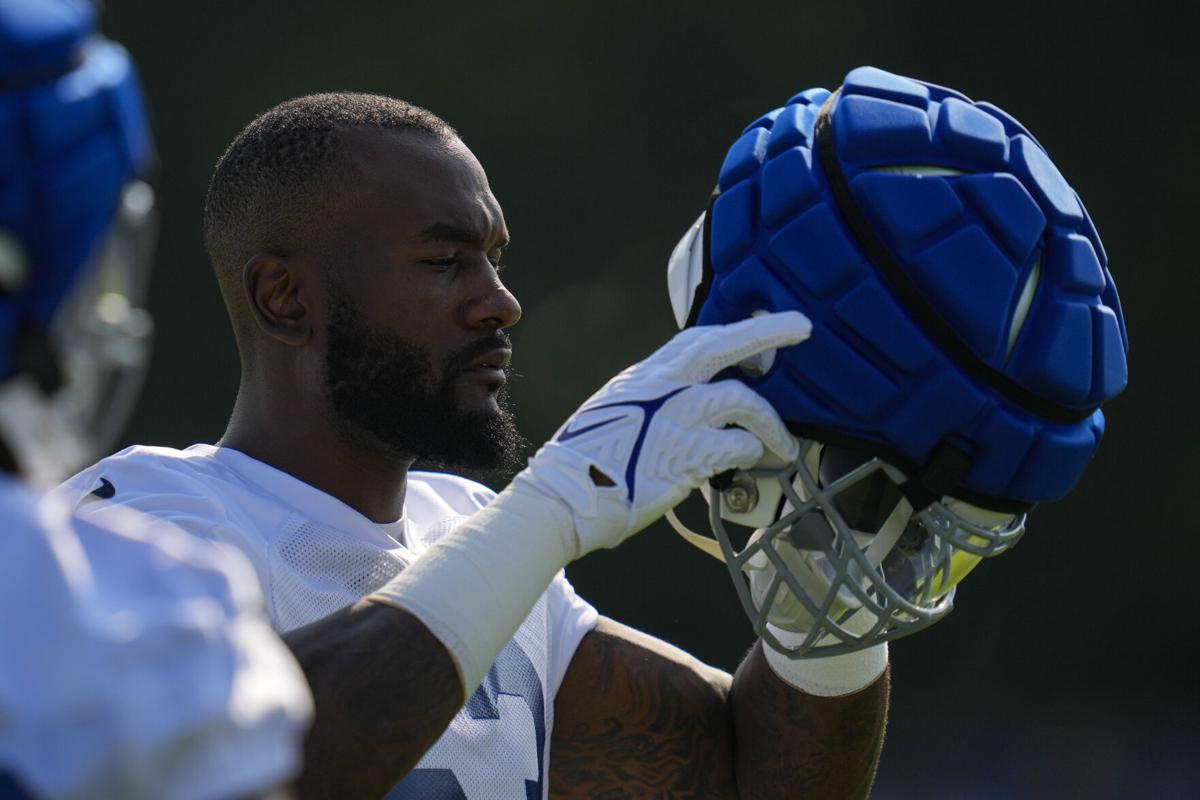 Leonard makes emotional return on opening day of Colts Camp, Colts