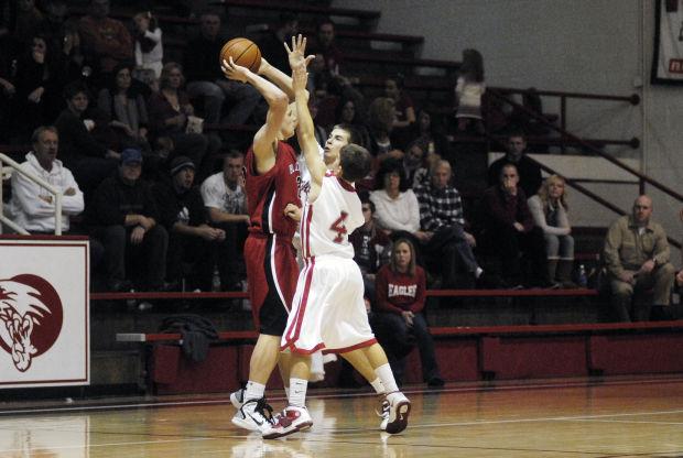 Bruins Bump Eagles High School Sports Heraldbulletin Com