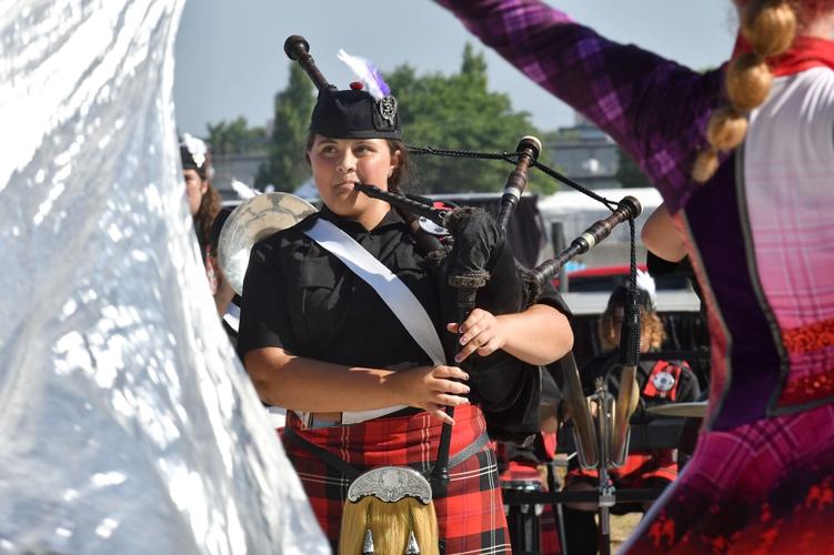 Marching Highlanders get 'offkilter' during Band Day prelims News