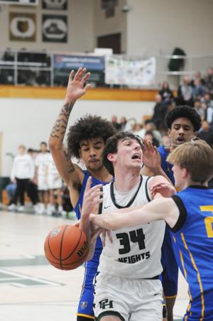 Arabians roll to eighth straight win behind Sims' 23 points