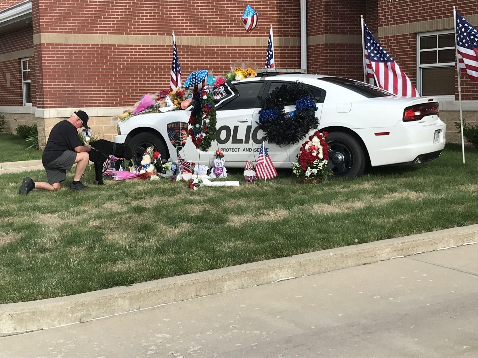Slain Elwood officer's services may be largest in Indiana history