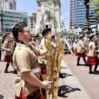 ‘A Great Run:’ Anderson High Band Senior Menikmati Lagu Angsa Di 500 Festival Parade |  Berita Lokal