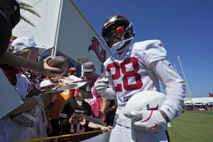Shilo Sanders ejected from Buccaneers' preseason game for throwing a punch
