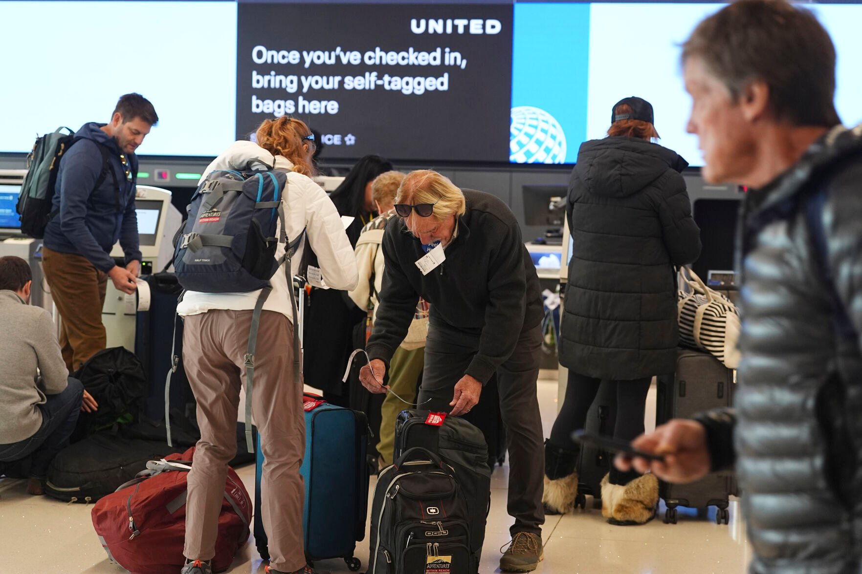 It's Beginning To Look Like Another Record For Holiday Travel | Nation ...