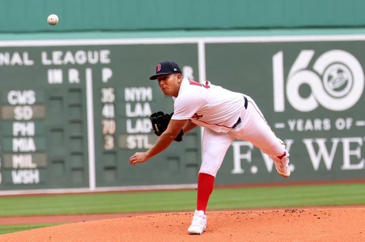 Red Sox starter Suárez leaves loss to Astros after 4 innings due to ...