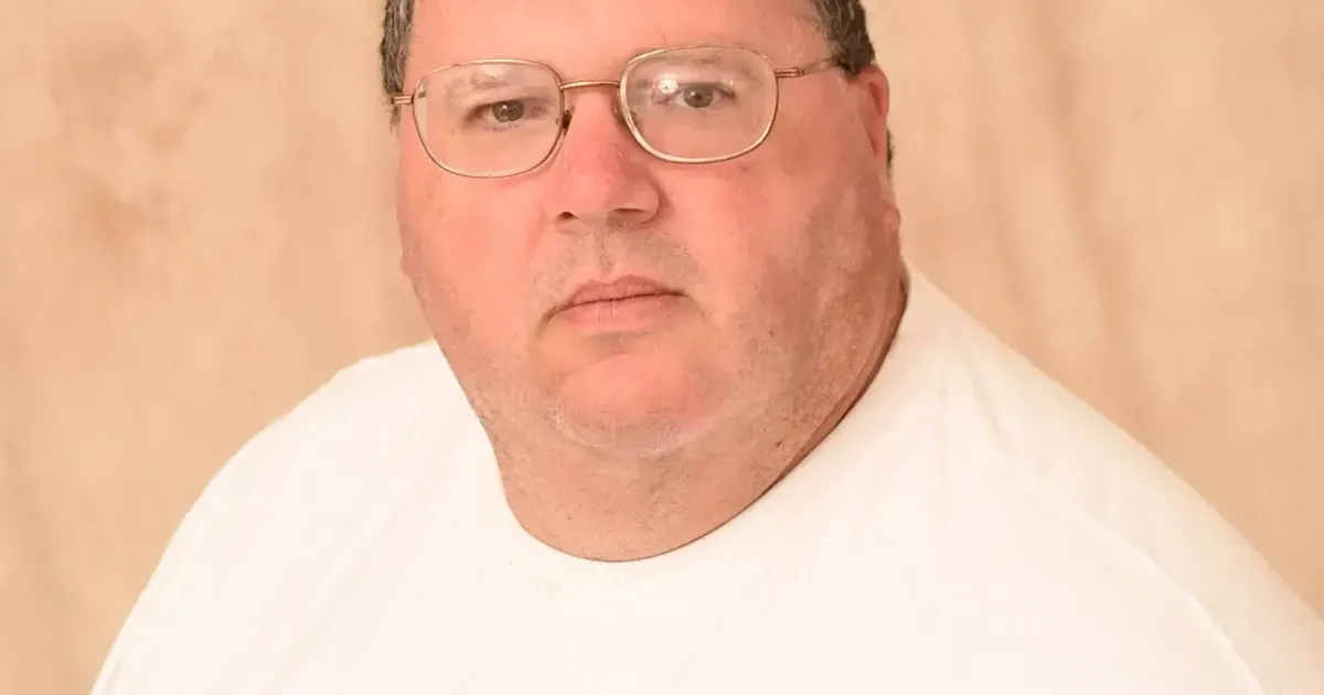 Todd Lancaster Column: Tee times, tea time and stoppage time for Emmons