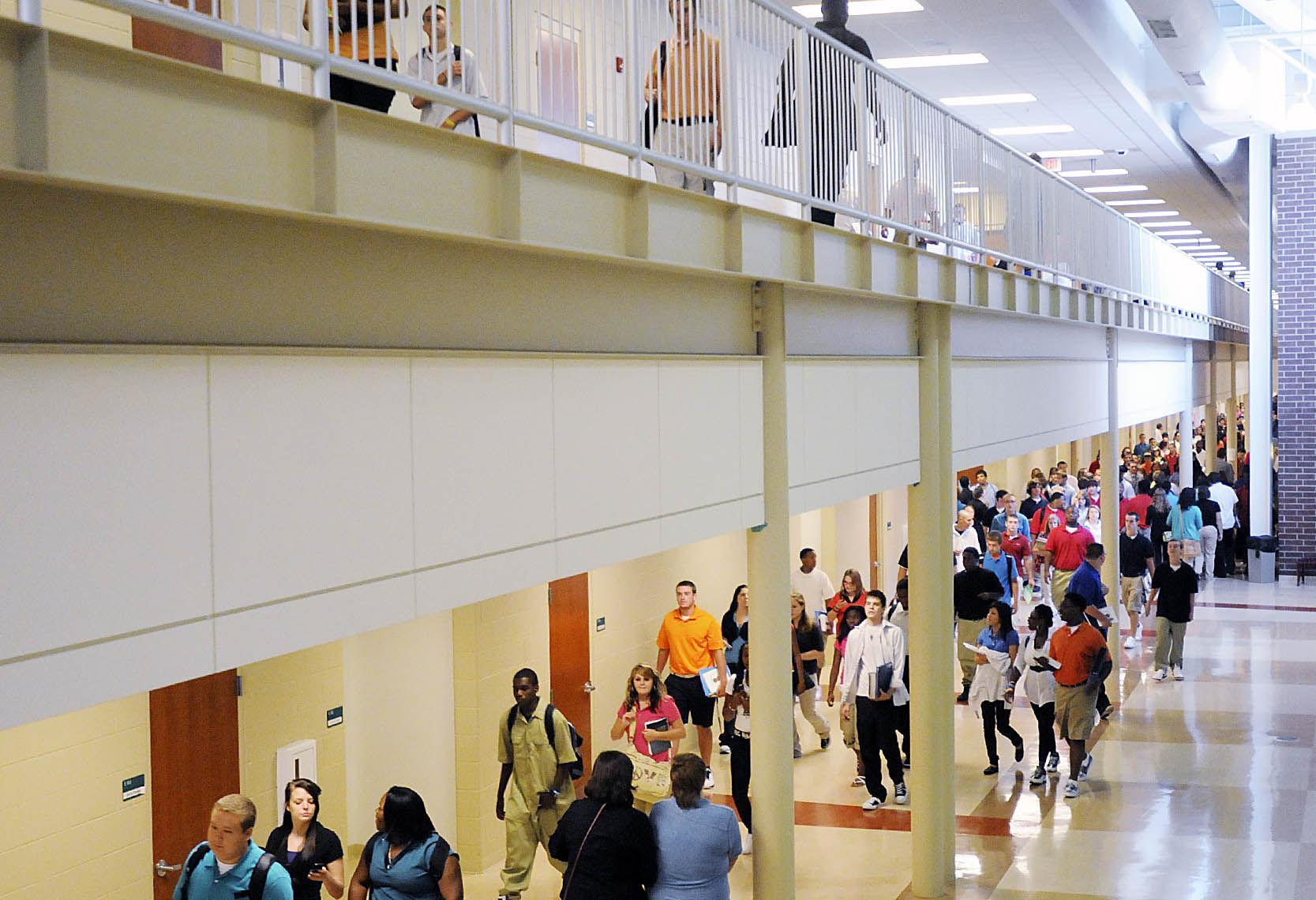 Indiana law lets teachers carry guns in school | Archives