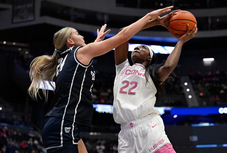 Fudd leads the way as No 1 UConn rolls past Butler without top scorer ...