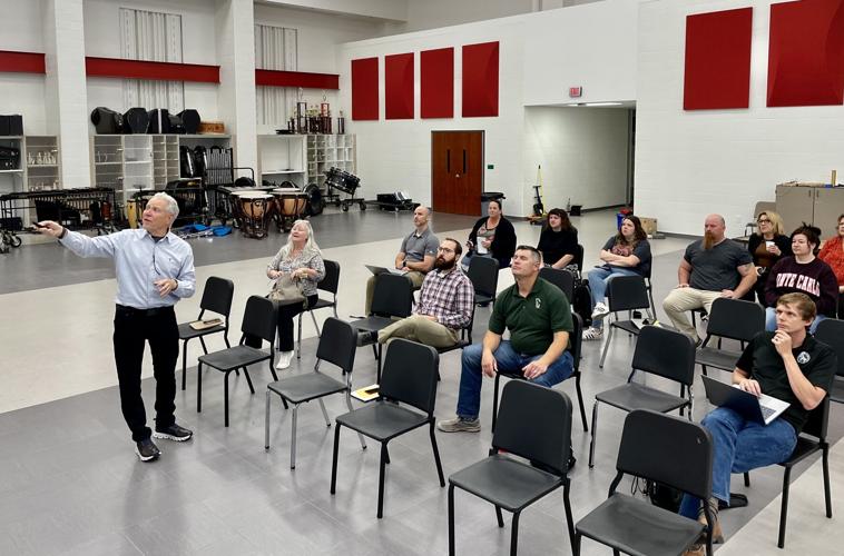 eLEAD conference allows teachers, speakers to share ideas Education