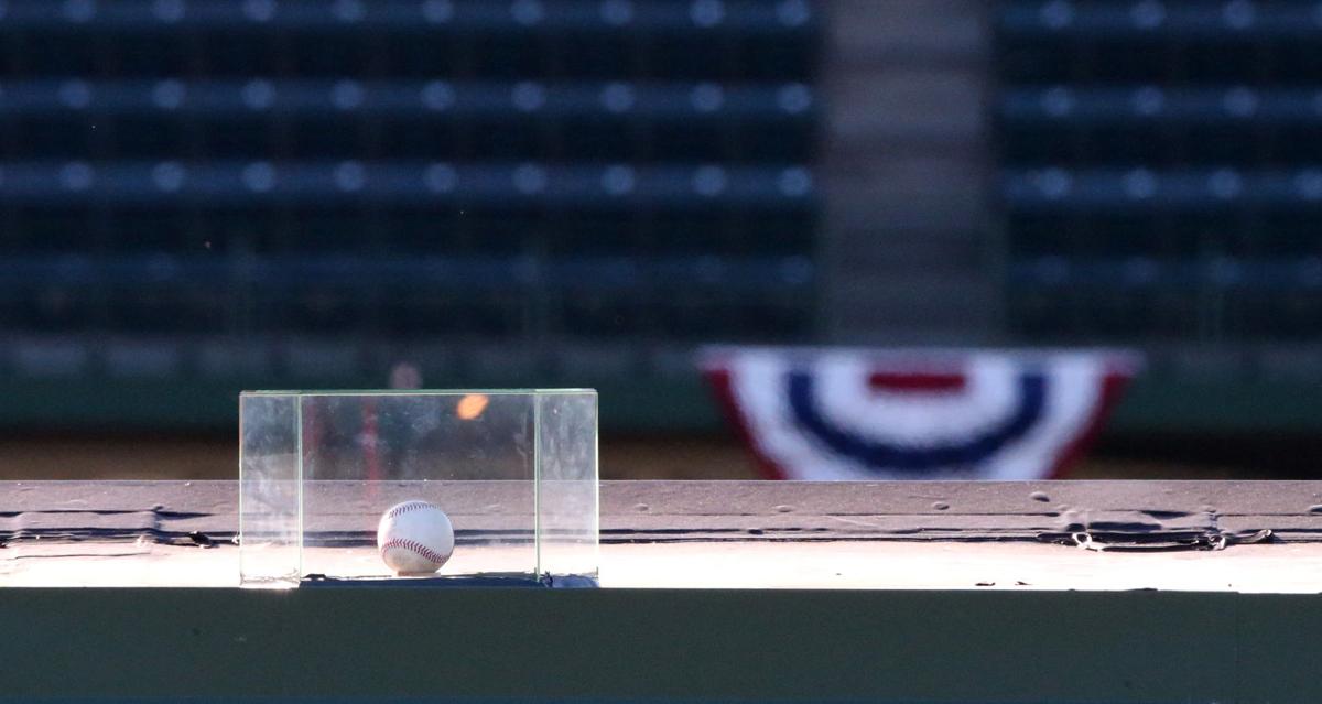 Today in Cubs history: The time Cubs fans refused to leave Wrigley Field -  Bleed Cubbie Blue