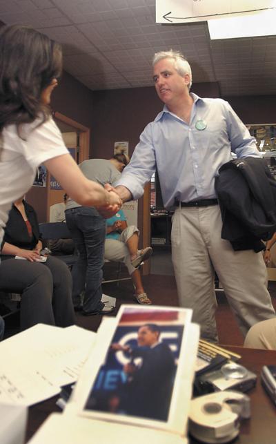 0506 Kennedy at Obama HQ1.jpg