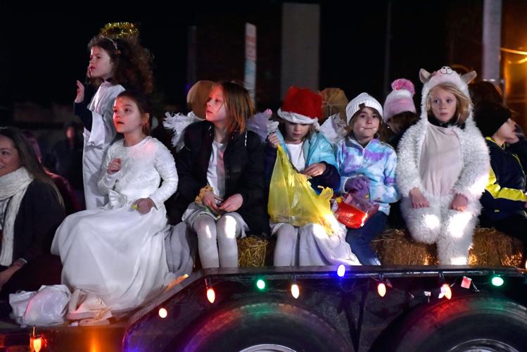 PHOTOS Alexandria Christmas Parade Gallery PHOTOS Alexandria Christmas Parade Gallery
