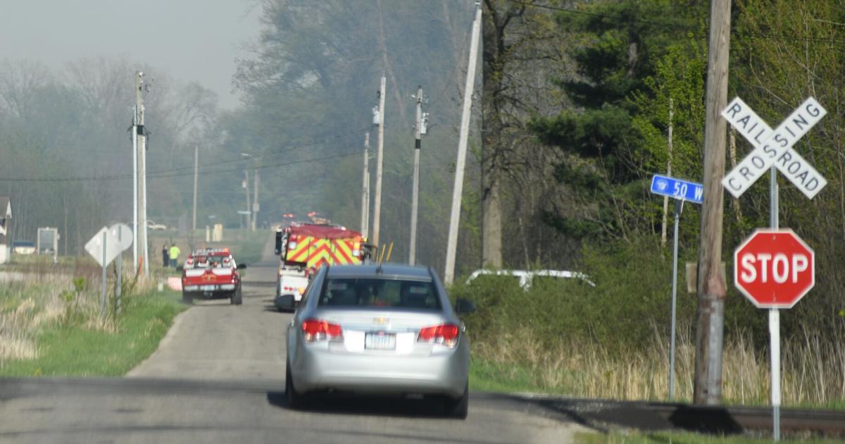 Andersen Loop Firefighting Firefighters battle blaze near Anderson | News | heraldbulletin.com