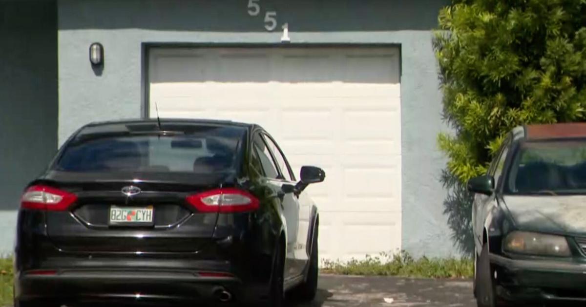 Police Graduation Paper Florida officer took possession of man's home after finding him dead 4 ...