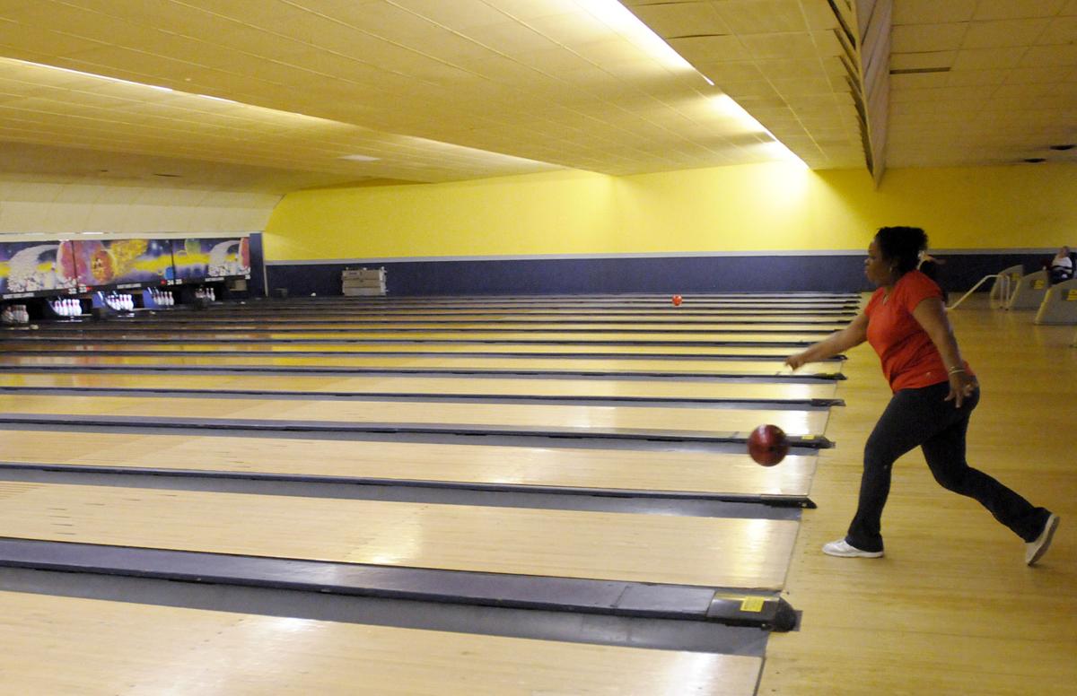 Bowling Alley Owners Have Mixed Feelings About Ban Local News Heraldbulletin Com