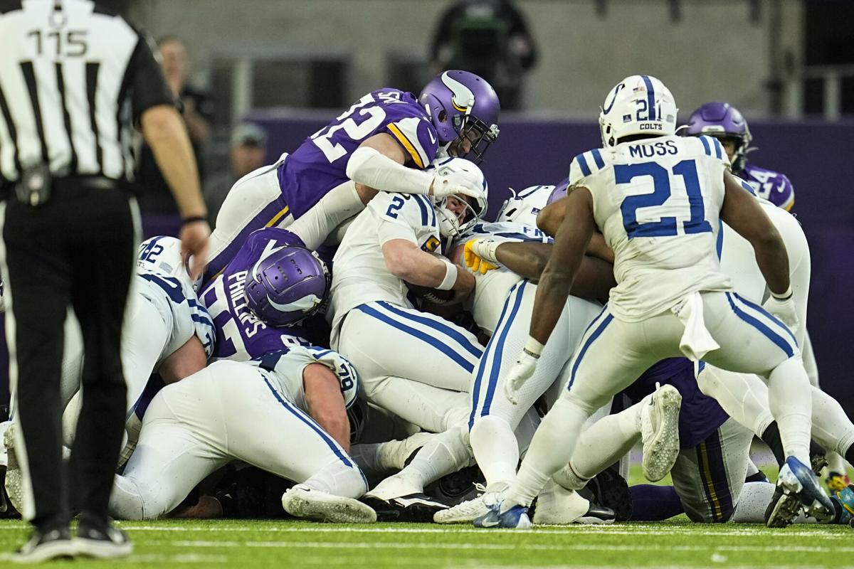 refs blow play dead before Vikings score defensive TD 