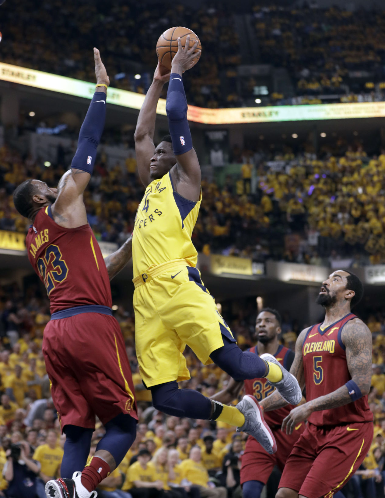 victor oladipo dunk