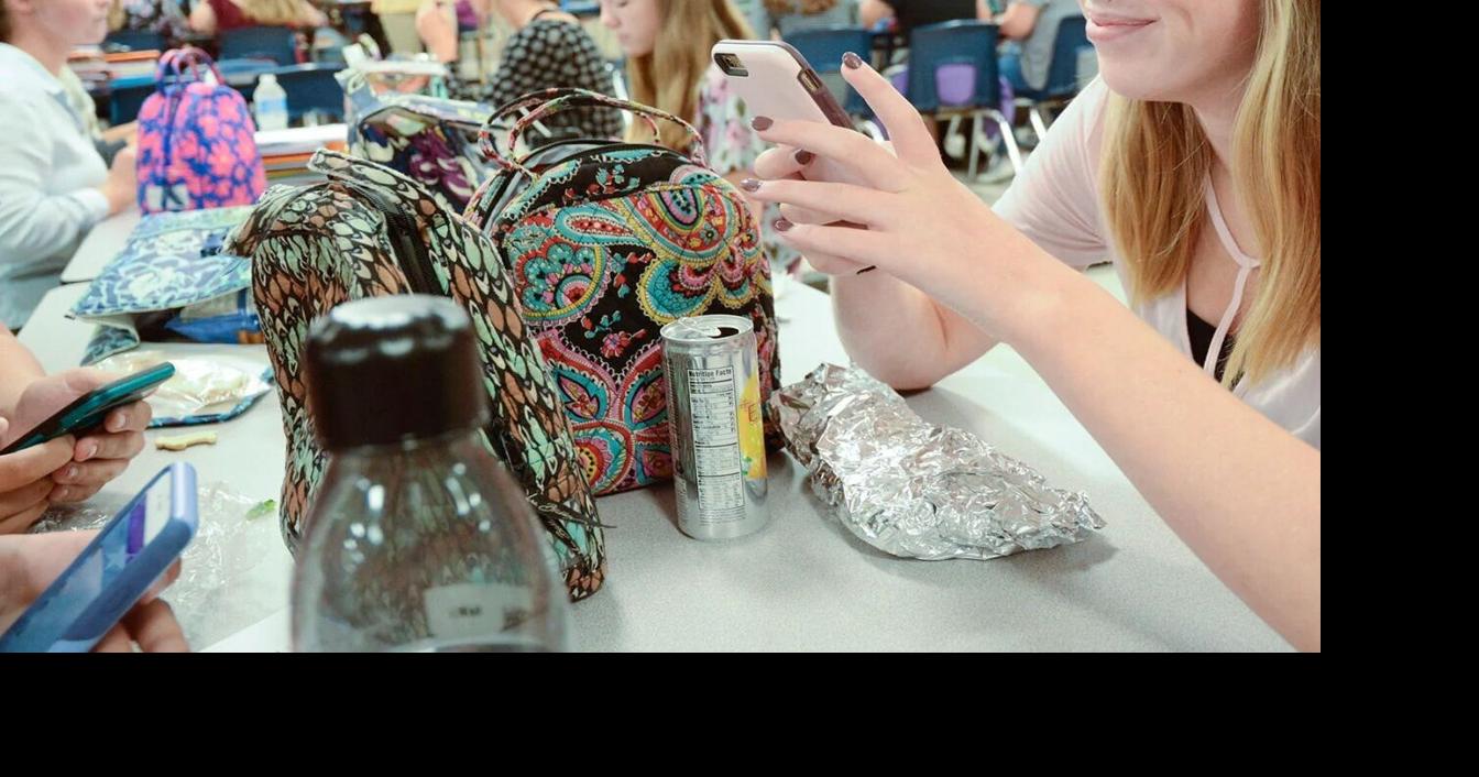 Phone bans spread across U.S. as schools look to keep students off personal devices