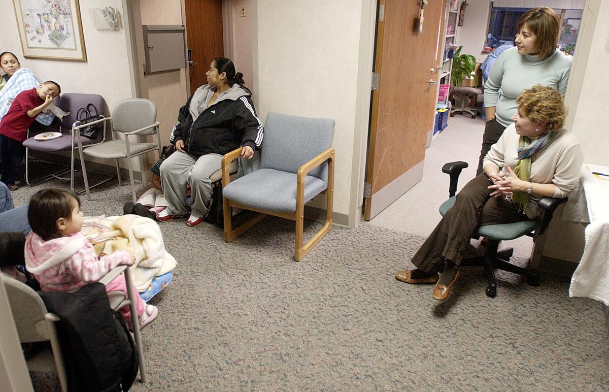 Community offers Spanish-language parenting class | News ...