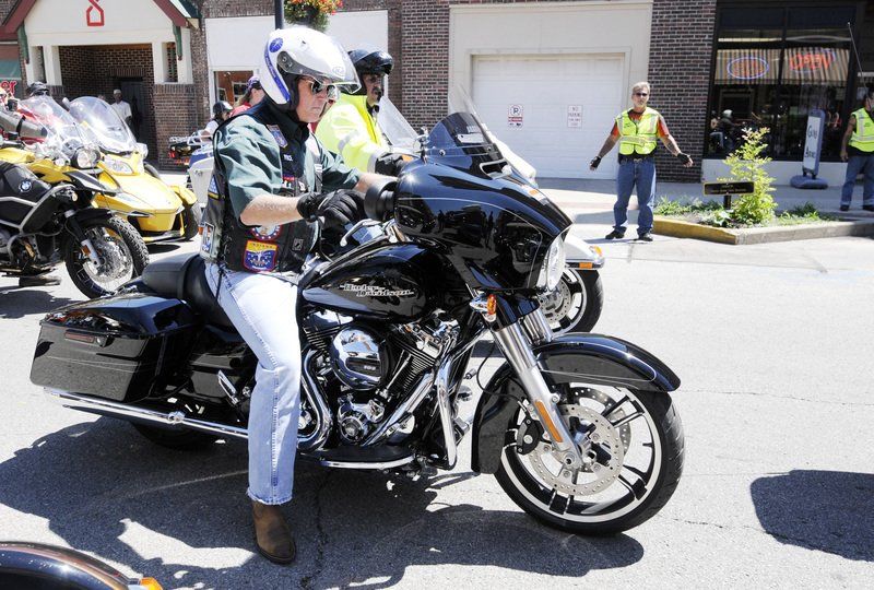 Pence brings annual motorcycle ride to Anderson | Local News ...