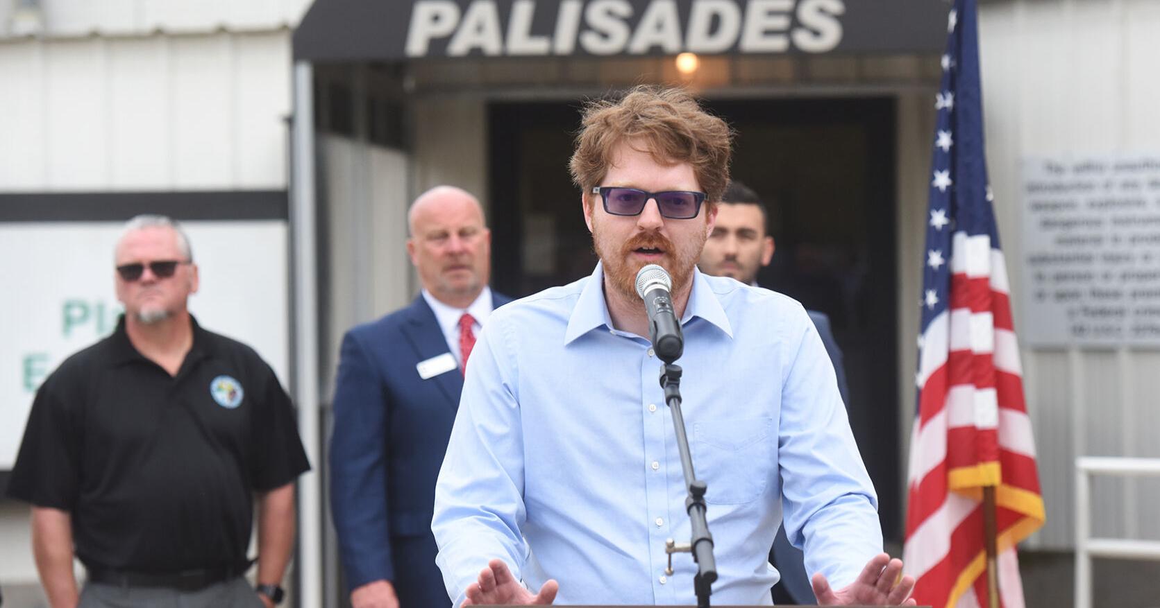 State, local officials push for urgency to repower former Palisades plan - Vimarsana News