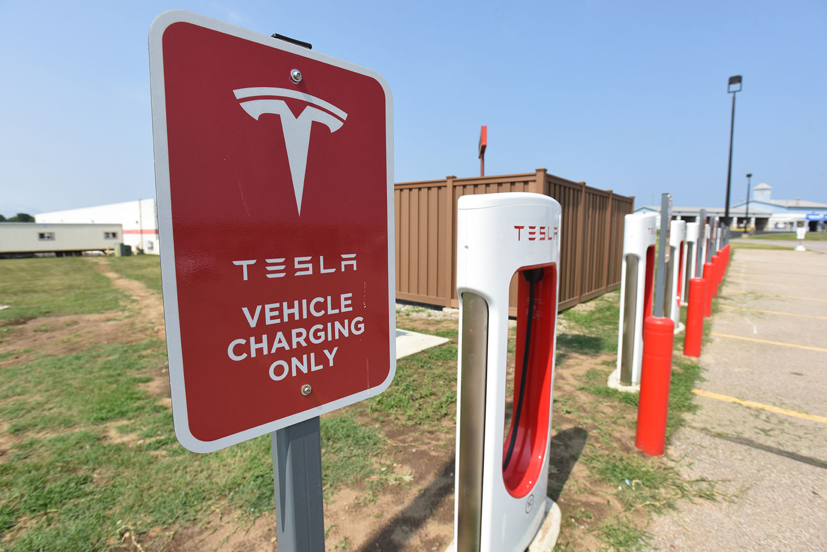 Electric vehicle charging stations coming to Benton Township