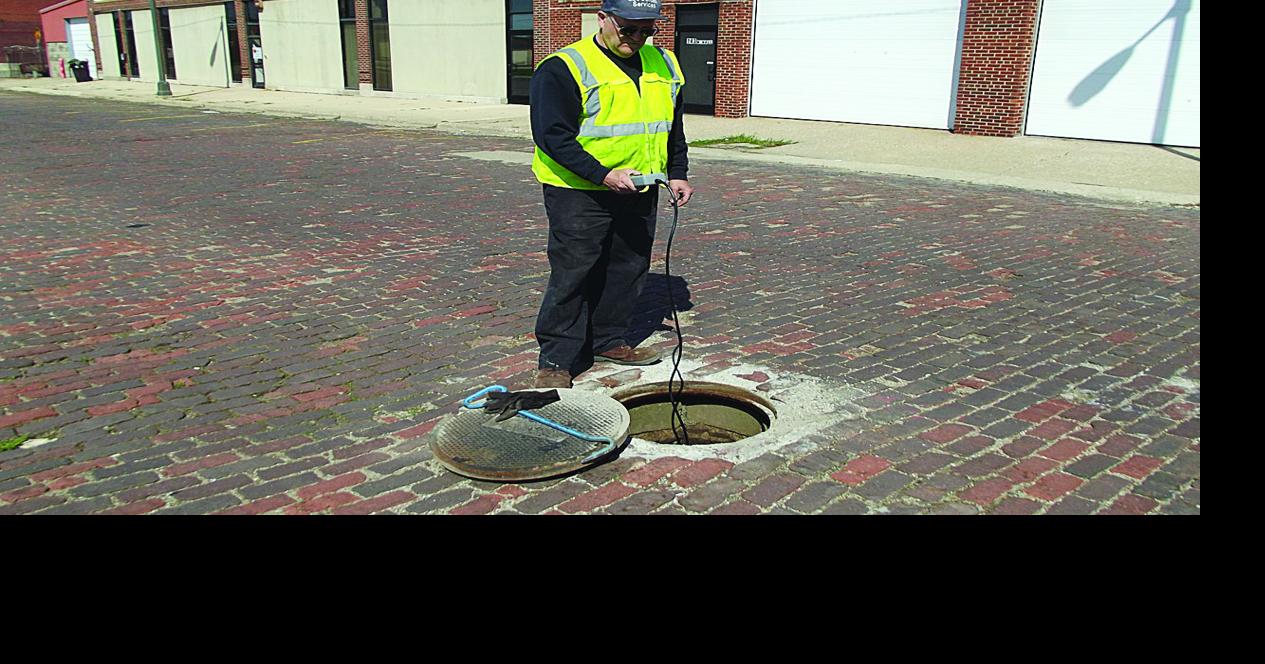 Benton Harbor's work on water, sewer lines saving money Local News