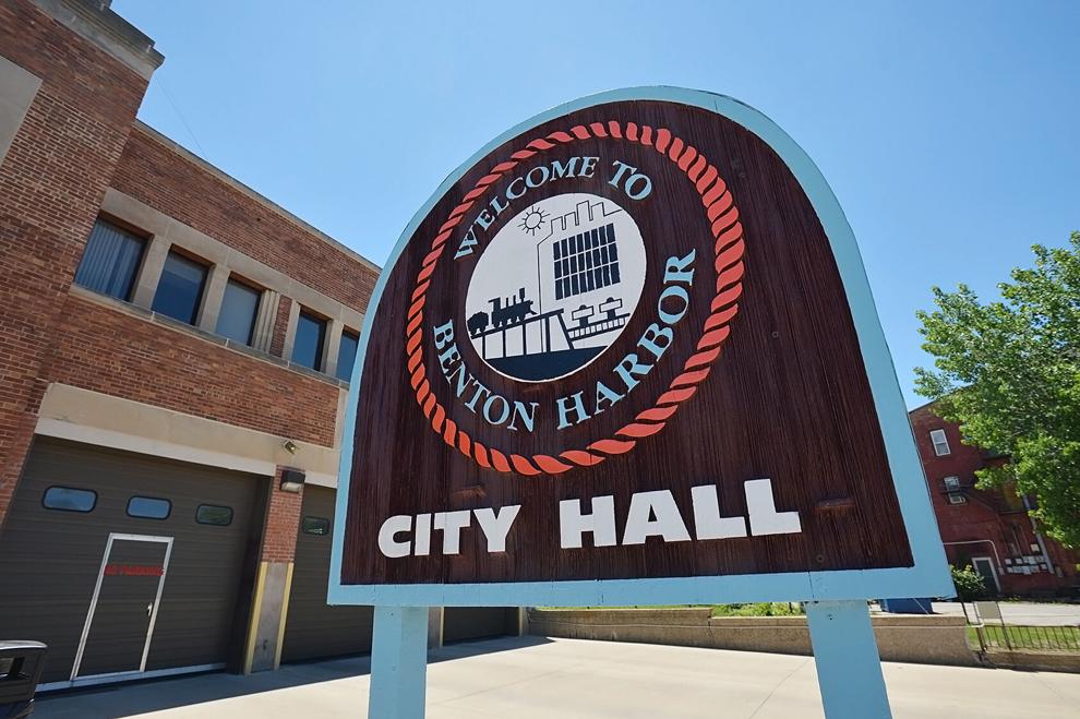 Benton Harbor supports countywide transit authority