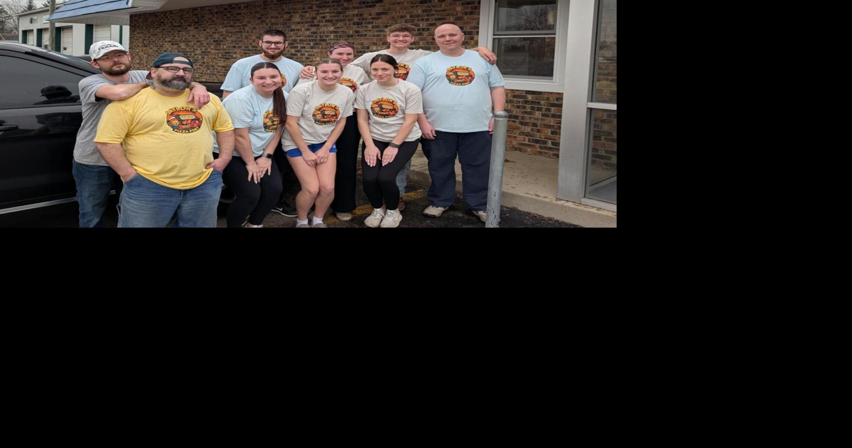 Saylor's Pizza Port reopens in Niles