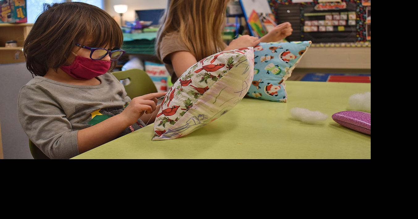 Coloma Elementary School students get festive with holiday pillows
