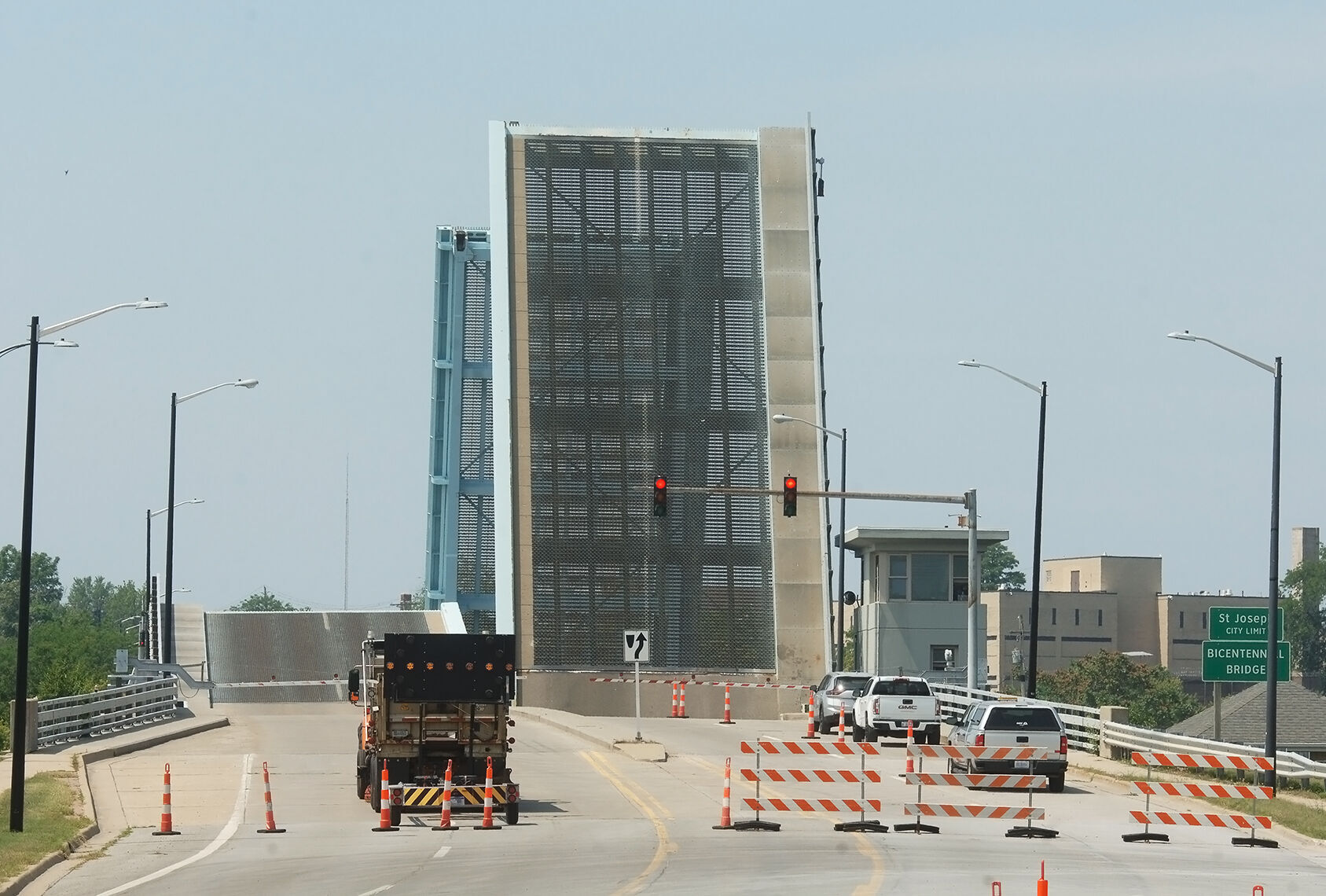 Bicentennial Bridge to remain closed until Thursday, MDOT says