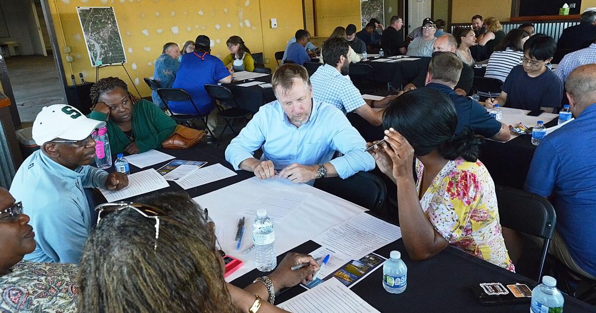 Benton Harbor residents share their vision for Riverview Drive