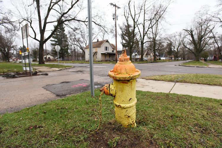 220405-HP-bh-fire-hydrant3-photo.jpg