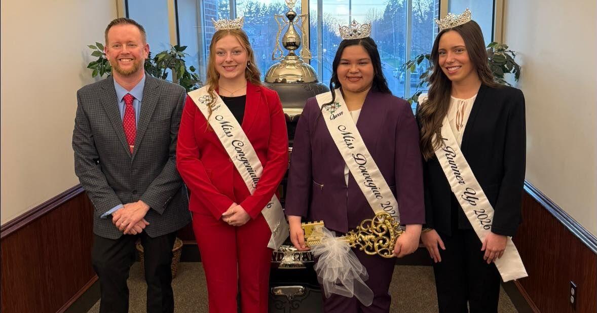 Miss Dowagiac 2026 Mya Vazquez receives Key to City