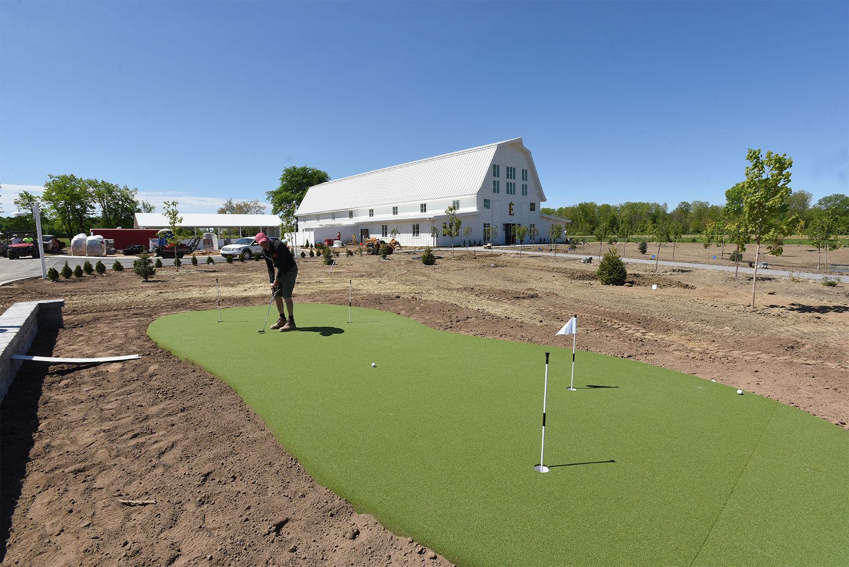 Etre Farms to open luxury wedding venue in Royalton Township St