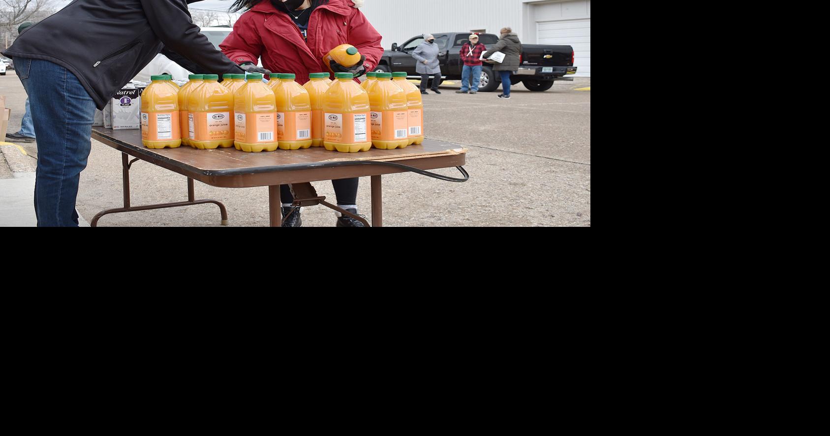 'This year has been extremely hard': Holiday food sharing program comes ...